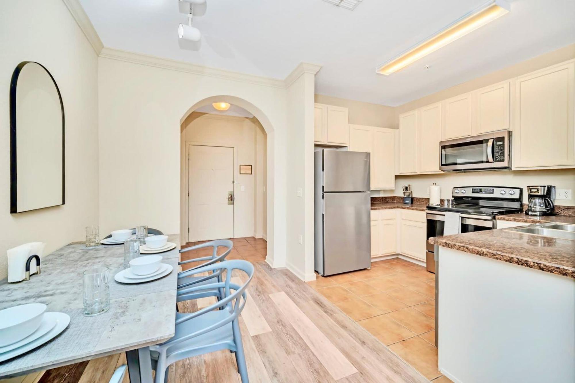 Bright 2Br Condo With Pool And Hot Tub - Near Disney! Orlando Zewnętrze zdjęcie
